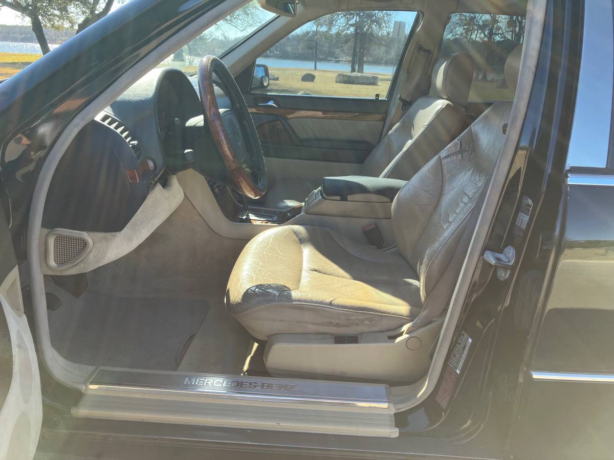 Mercedes-benz-s-class-1994-black-4