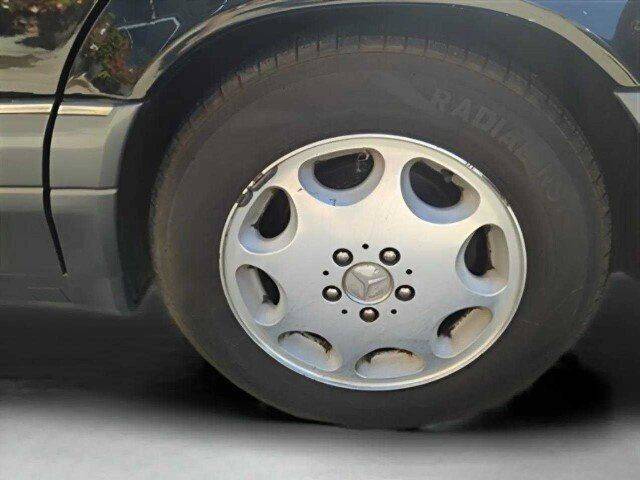 Mercedes-benz-s-class-1995-13