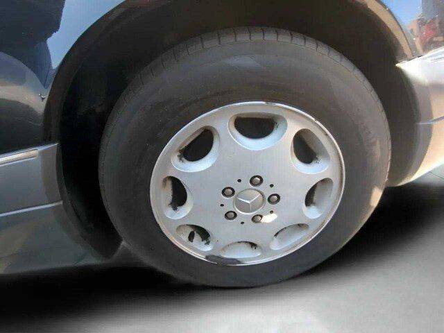 Mercedes-benz-s-class-1995-3