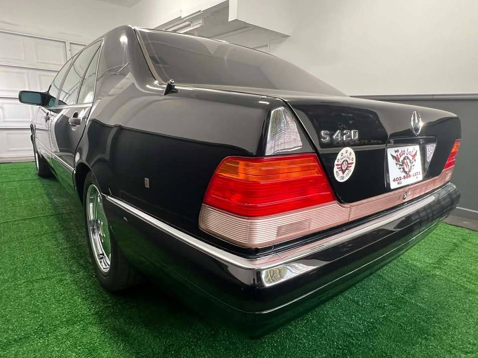 Mercedes-benz-s-class-1995-black-4
