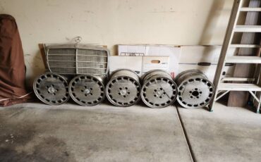 Mercedes-benz-s-class-diesel-1981-blue-11