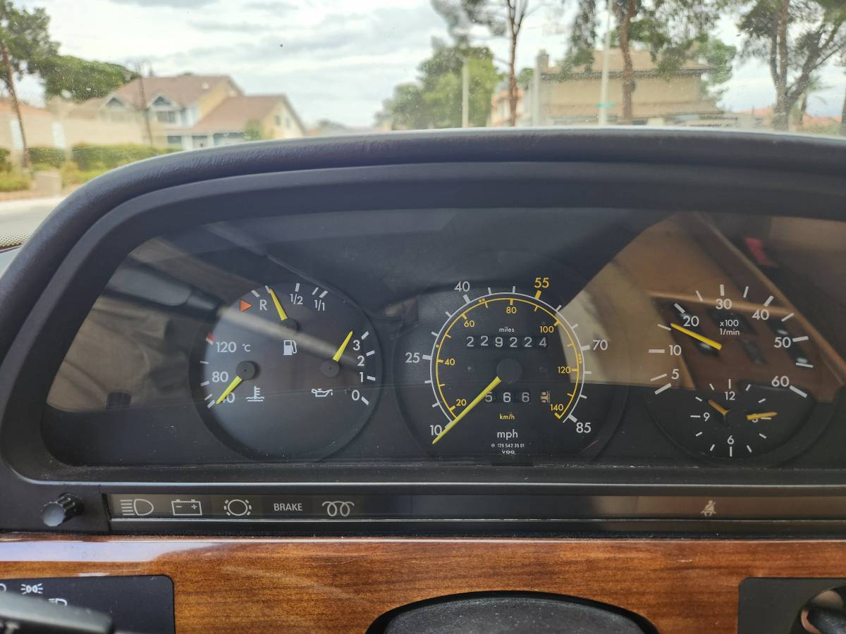 Mercedes-benz-s-class-diesel-1981-blue-4