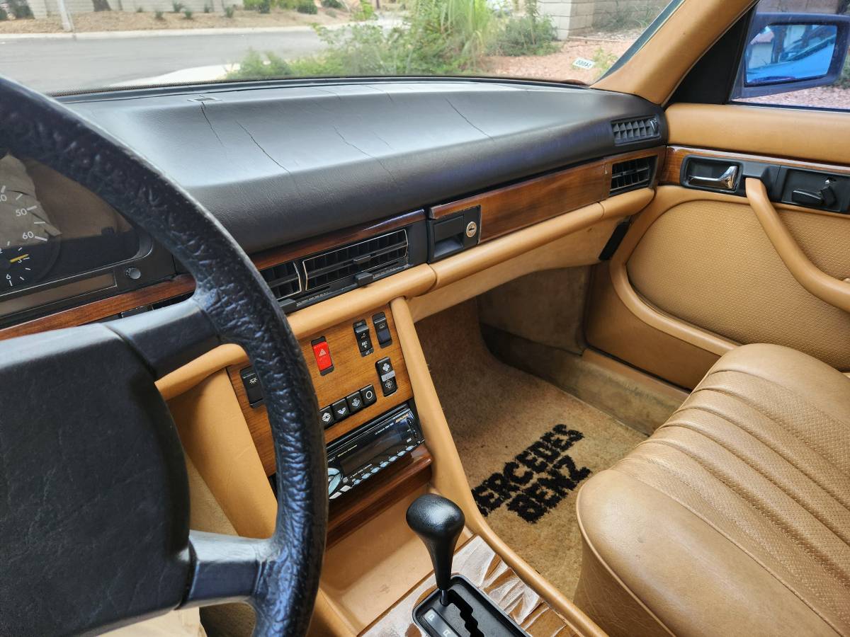 Mercedes-benz-s-class-diesel-1981-blue-5