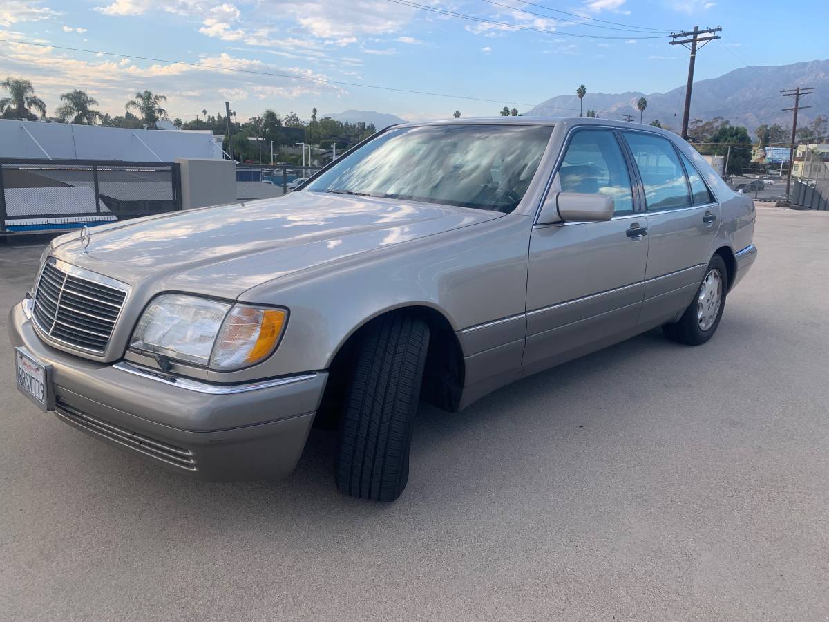 Mercedes-benz-s420-1996-grey
