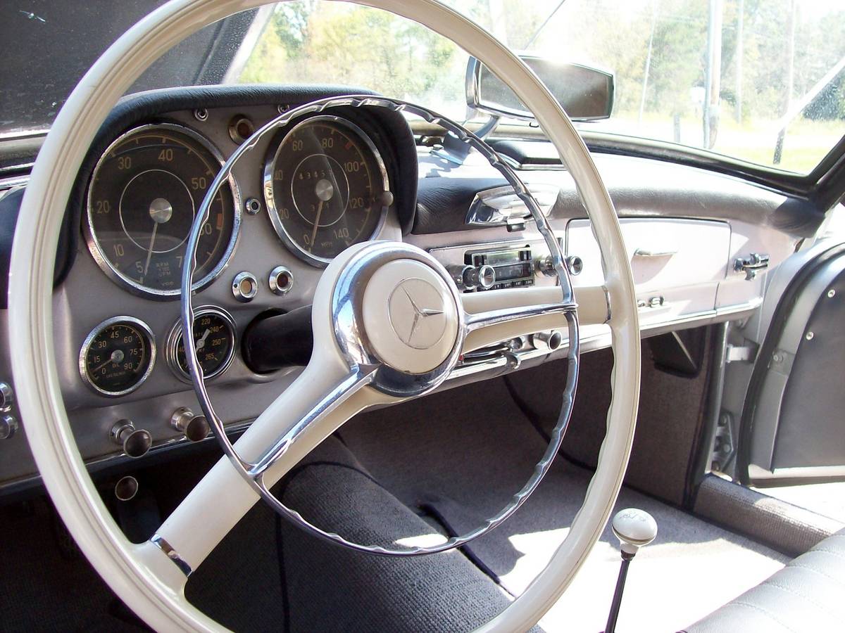 Mercedes-benz-sl-class-1957-silver-13
