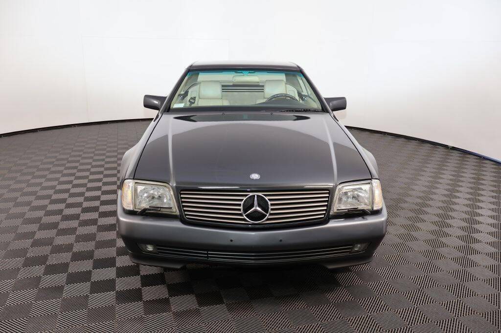 Mercedes-benz-sl-class-1995-3
