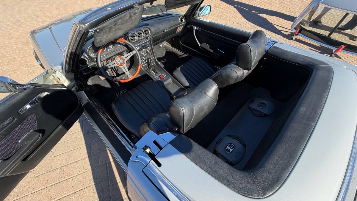 Mercedes-benz-sl450-1975-silver-22