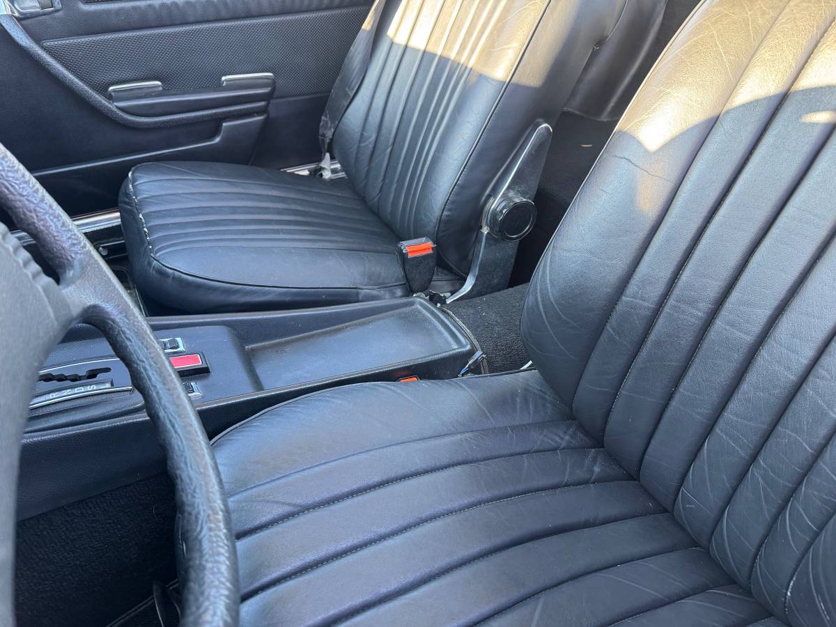 Mercesed-450sl-1975-silver-12