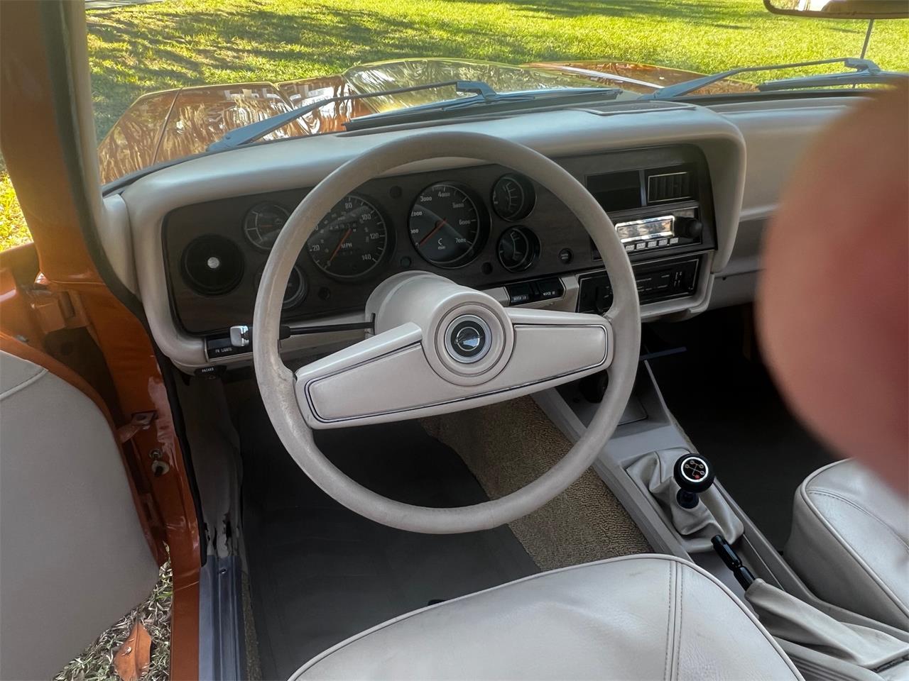Mercury-Capri-1974-Ontario-Orange-Cream-10