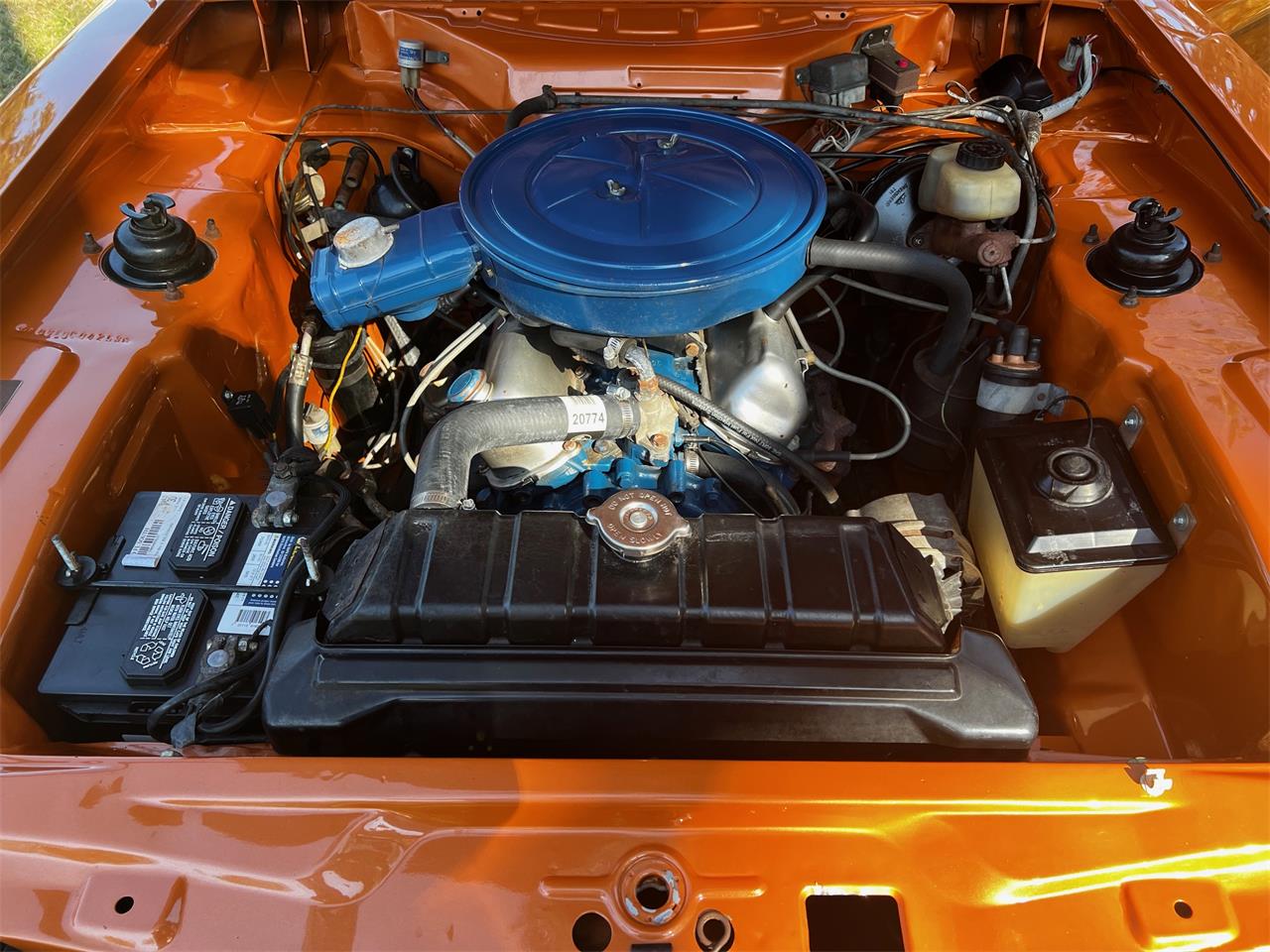 Mercury-Capri-1974-Ontario-Orange-Cream-12