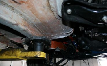 Mercury-Capri-1974-Ontario-Orange-Cream-16