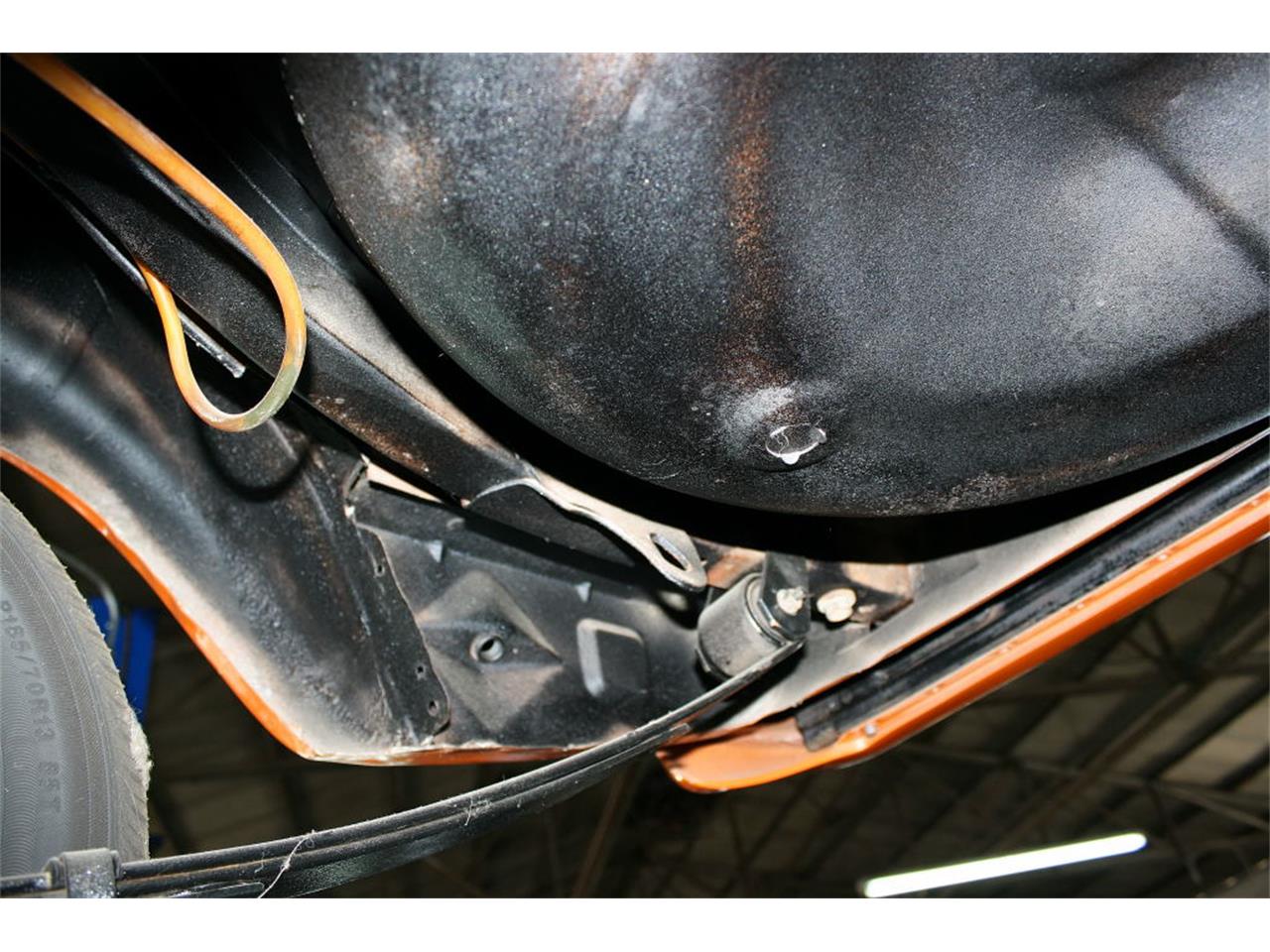 Mercury-Capri-1974-Ontario-Orange-Cream-19