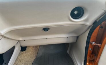 Mercury-Capri-1974-Ontario-Orange-Cream-22