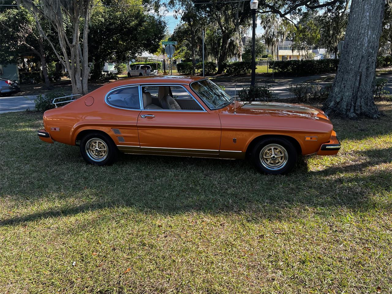 Mercury-Capri-1974-Ontario-Orange-Cream-24