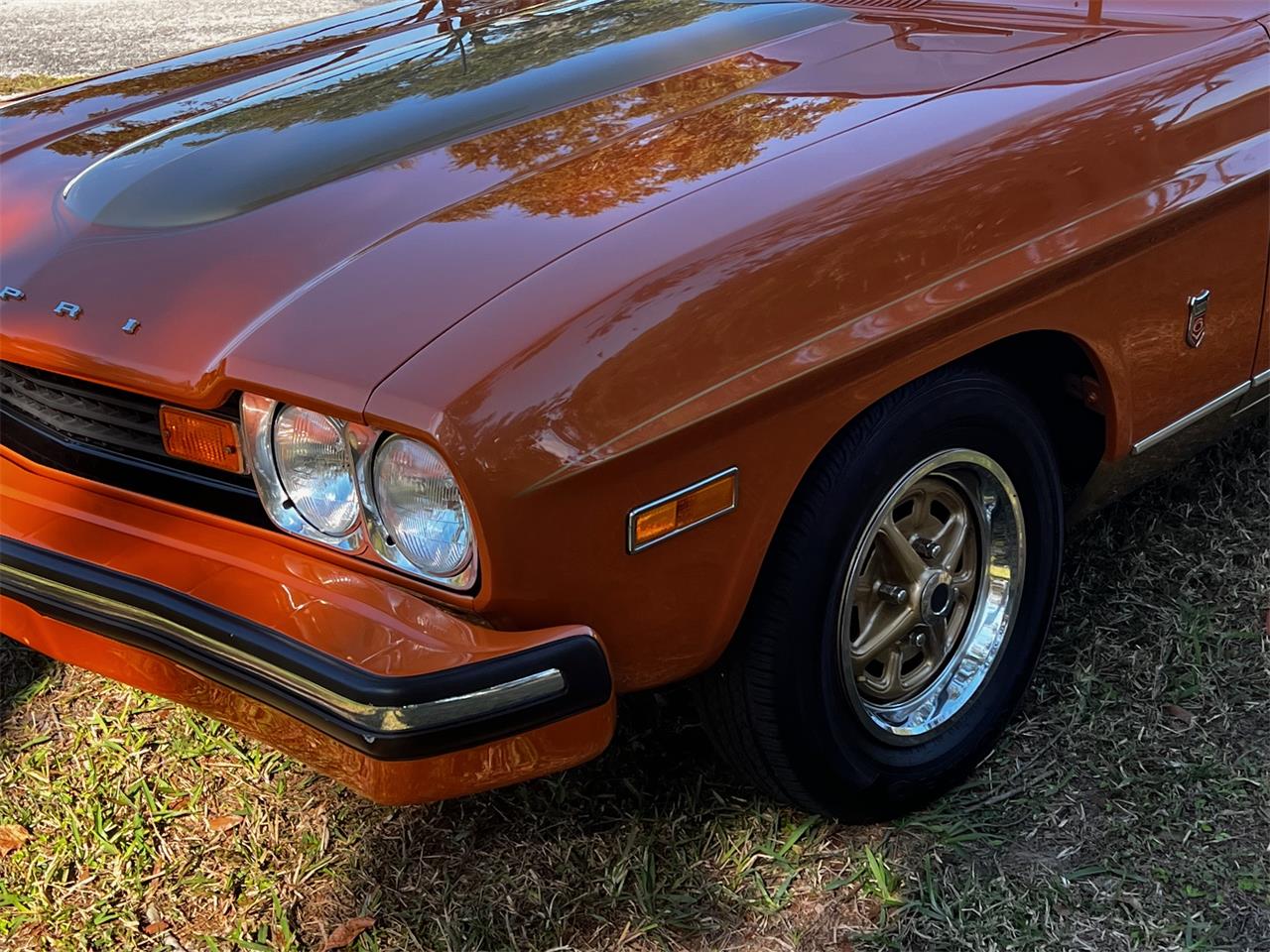 Mercury-Capri-1974-Ontario-Orange-Cream-27