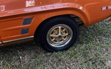 Mercury-Capri-1974-Ontario-Orange-Cream-31