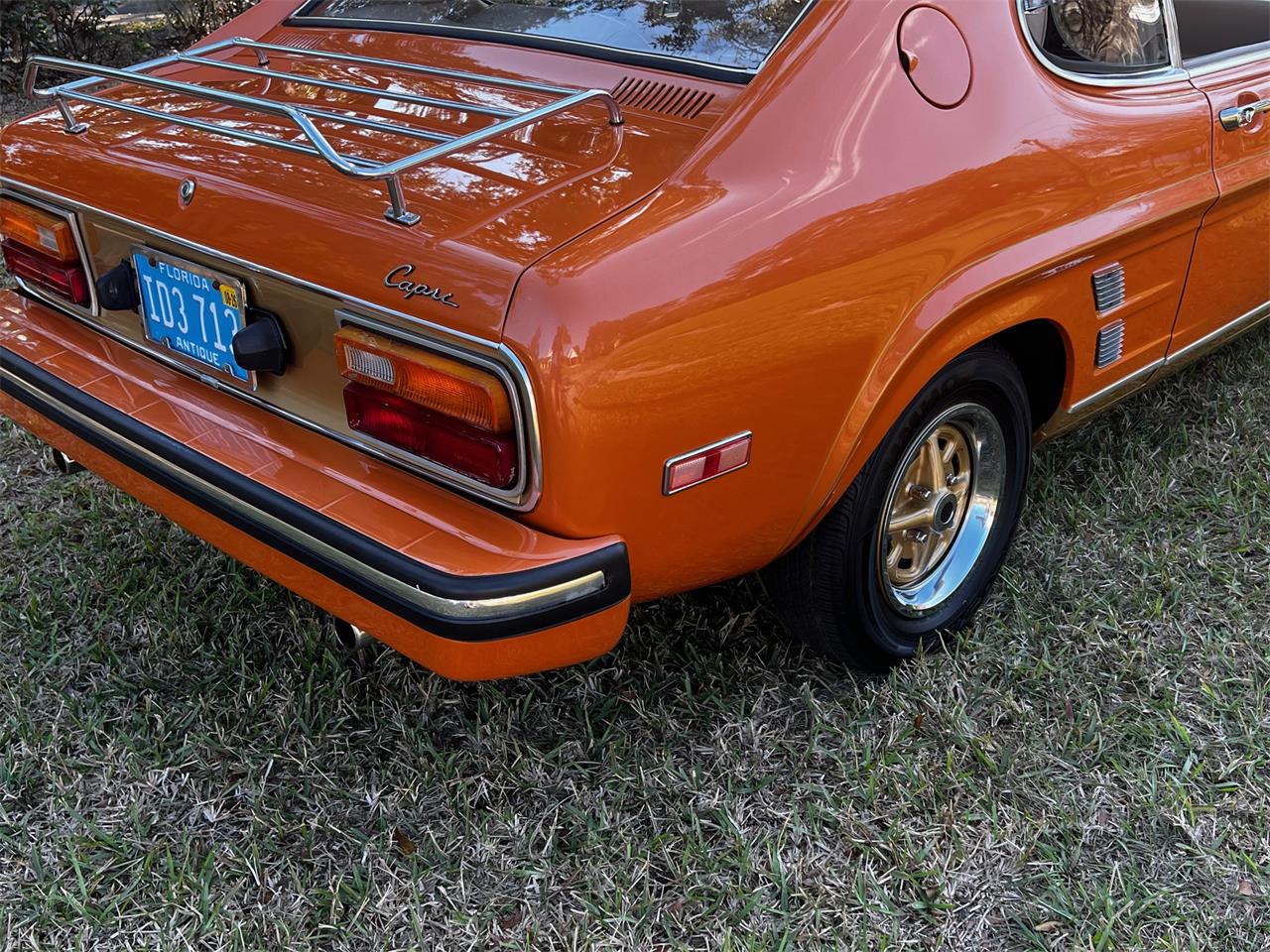 Mercury-Capri-1974-Ontario-Orange-Cream-35