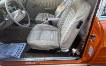 Mercury-Capri-1974-Ontario-Orange-Cream-37