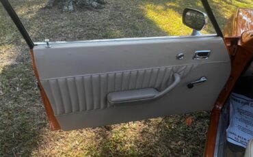 Mercury-Capri-1974-Ontario-Orange-Cream-38