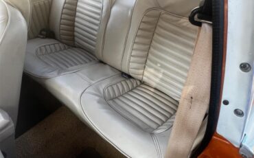 Mercury-Capri-1974-Ontario-Orange-Cream-39