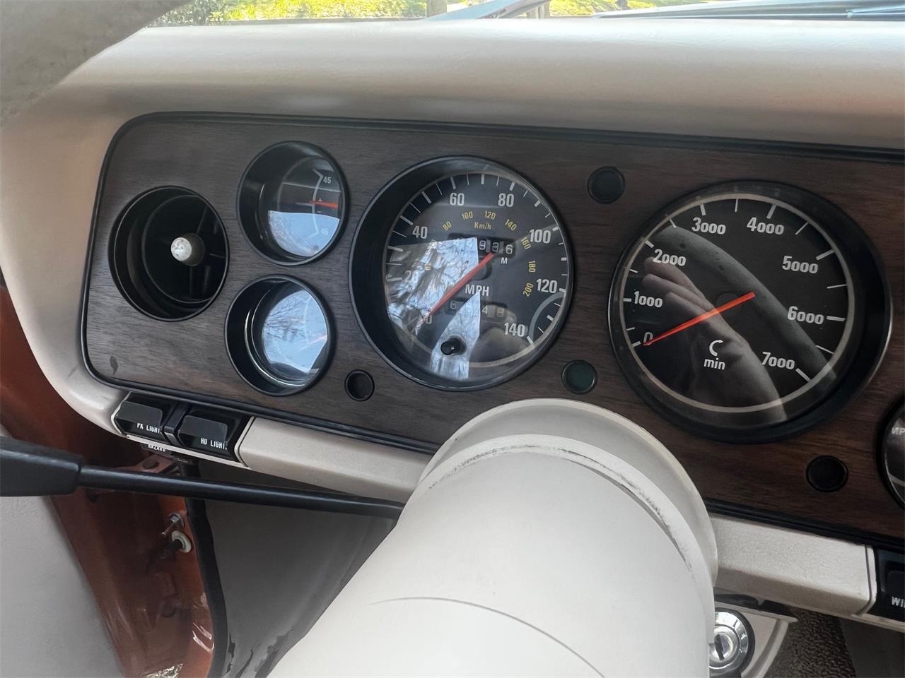 Mercury-Capri-1974-Ontario-Orange-Cream-40