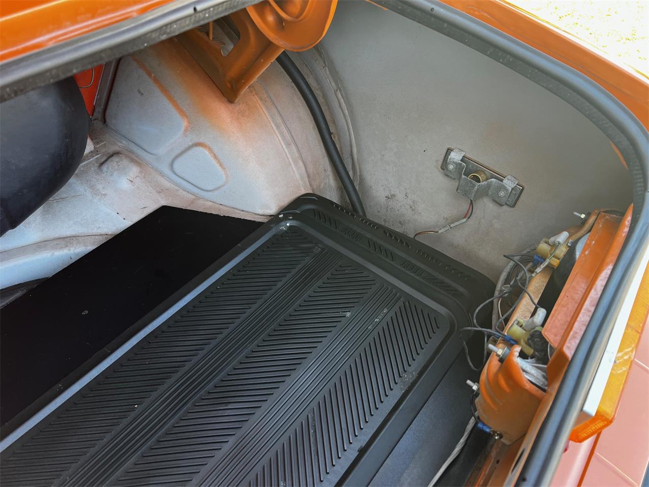 Mercury-Capri-1974-Ontario-Orange-Cream-49