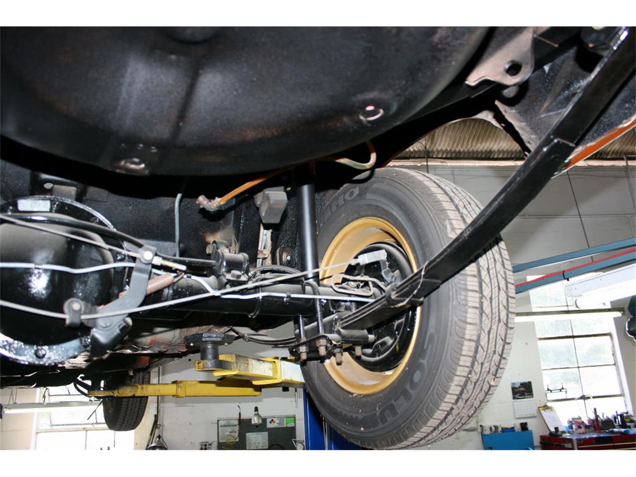 Mercury-Capri-1974-Ontario-Orange-Cream-54