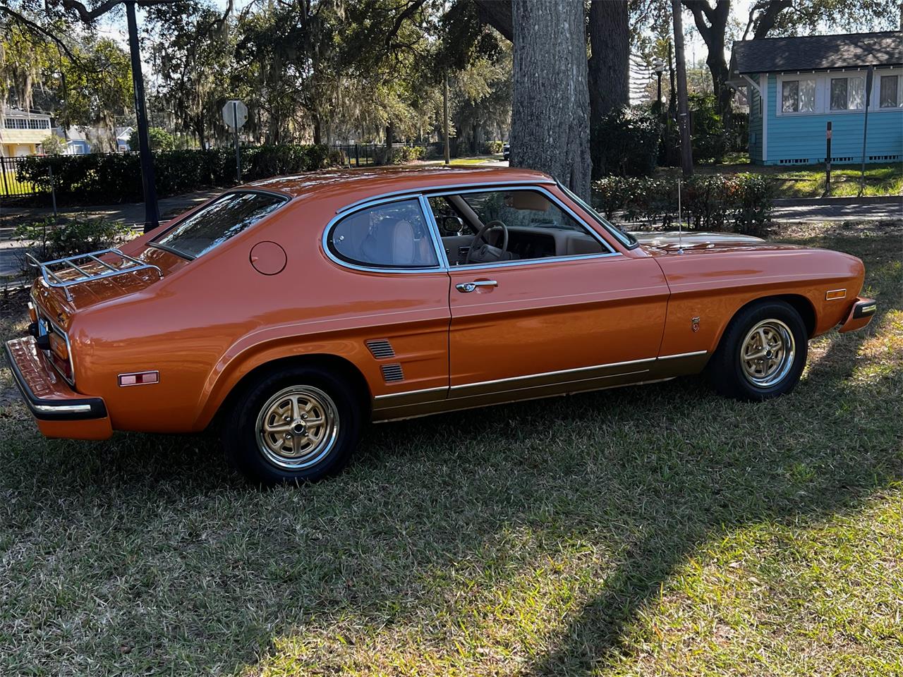 Mercury-Capri-1974-Ontario-Orange-Cream-7