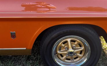 Mercury-Capri-1974-Ontario-Orange-Cream-8