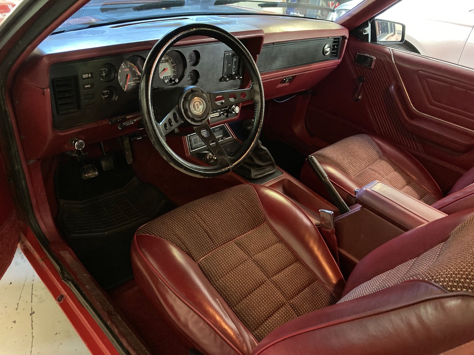 Mercury-Capri-1982-Hatchback-6