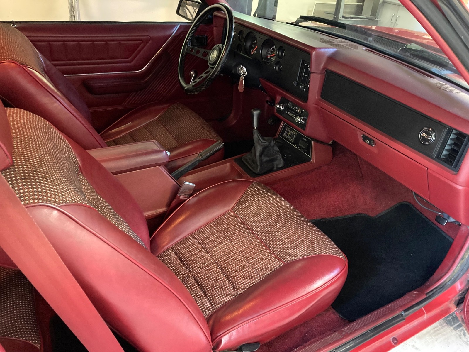 Mercury-Capri-1982-Hatchback-9