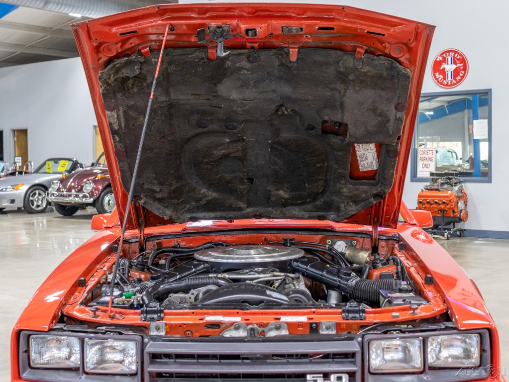 Mercury-Capri-1985-Hatchback-21