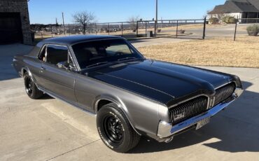 Mercury-Cougar-1967-Coupe-10