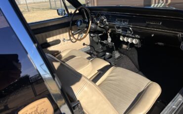 Mercury-Cougar-1967-Coupe-11