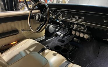 Mercury-Cougar-1967-Coupe-19