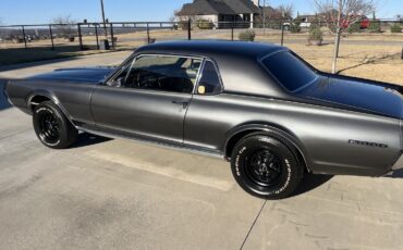 Mercury-Cougar-1967-Coupe