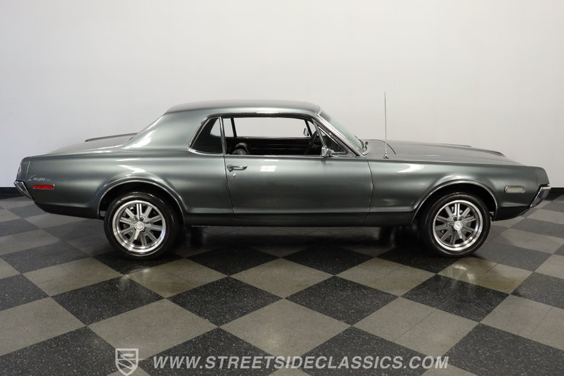 Mercury-Cougar-1968-Gunmetal-Gray-Black-21