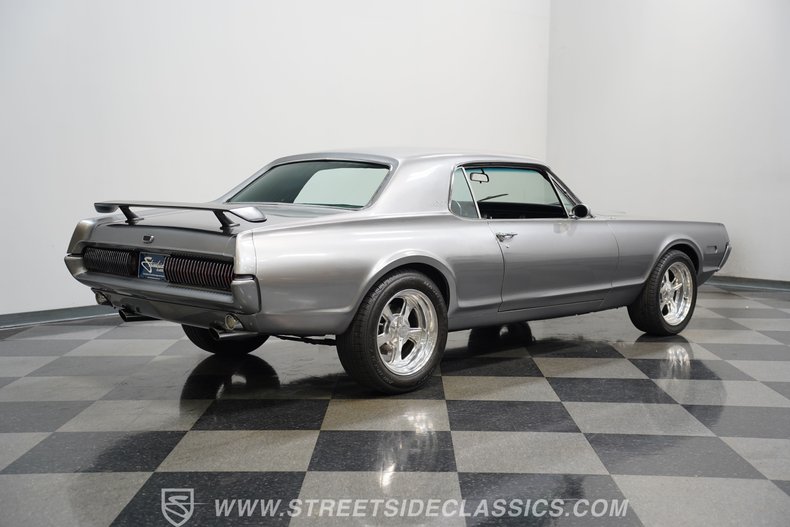 Mercury-Cougar-1968-Silver-Black-11