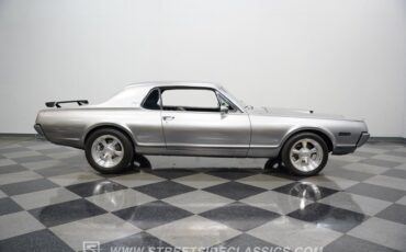 Mercury-Cougar-1968-Silver-Black-13