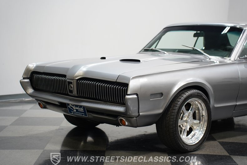 Mercury-Cougar-1968-Silver-Black-17