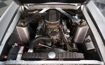 Mercury-Cougar-1968-Silver-Black-2