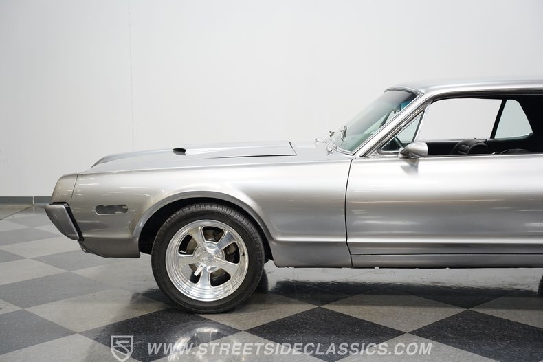 Mercury-Cougar-1968-Silver-Black-21