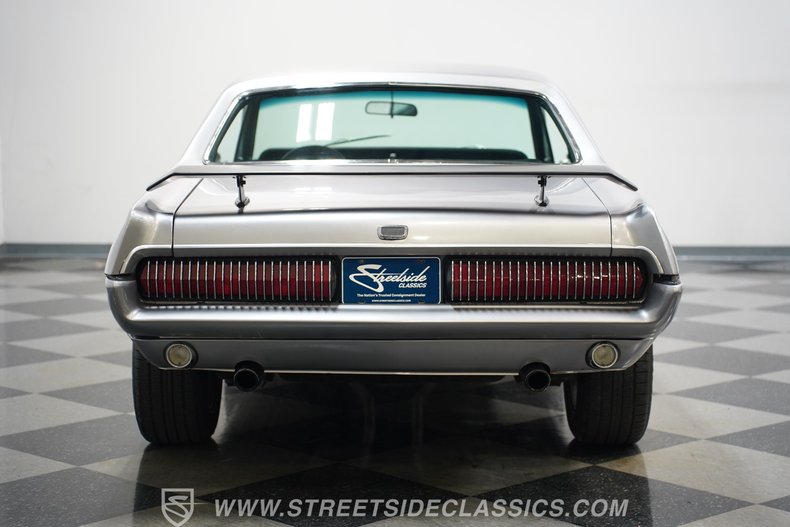 Mercury-Cougar-1968-Silver-Black-23