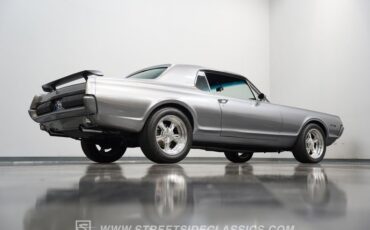 Mercury-Cougar-1968-Silver-Black-25