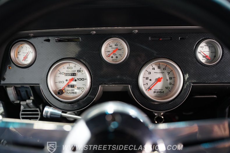 Mercury-Cougar-1968-Silver-Black-36