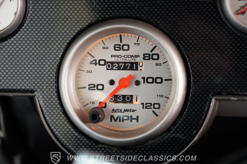 Mercury-Cougar-1968-Silver-Black-37