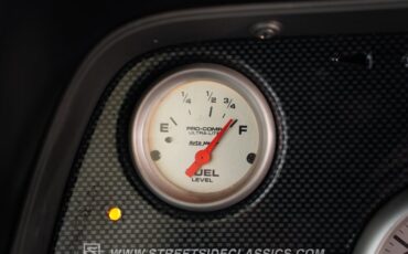 Mercury-Cougar-1968-Silver-Black-39