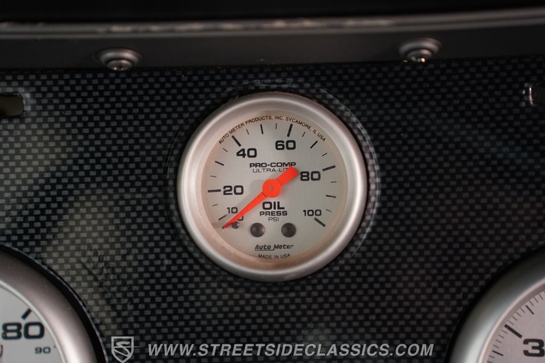 Mercury-Cougar-1968-Silver-Black-40