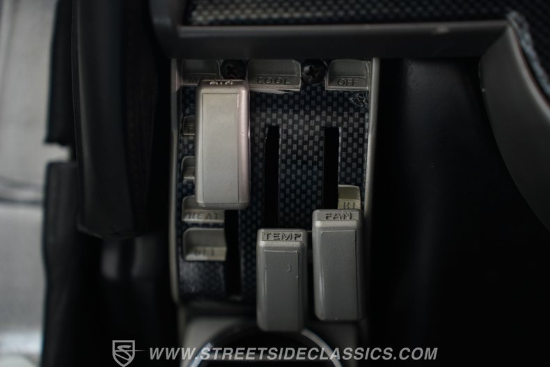 Mercury-Cougar-1968-Silver-Black-43