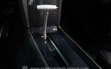 Mercury-Cougar-1968-Silver-Black-47